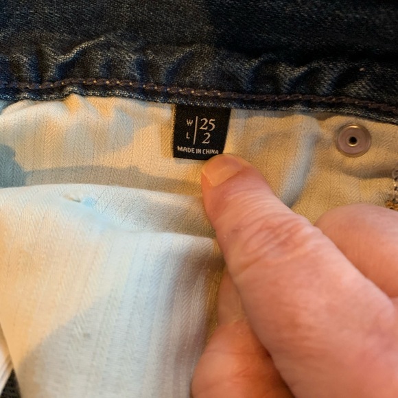 Abercrombie & Fitch Embroidered Jean Shorts - Picture 7 of 8